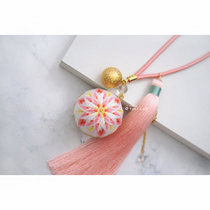 Two pieces of Junior two-color chrysanthemum Zichun hand ball DIY material bag and wind pendant car hanging