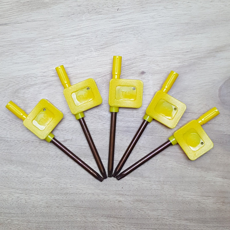 Star-shaped plum wrench imported super-hard S2 flag wrench hollowing knife discarded wooden rotary knife wrench inner plum