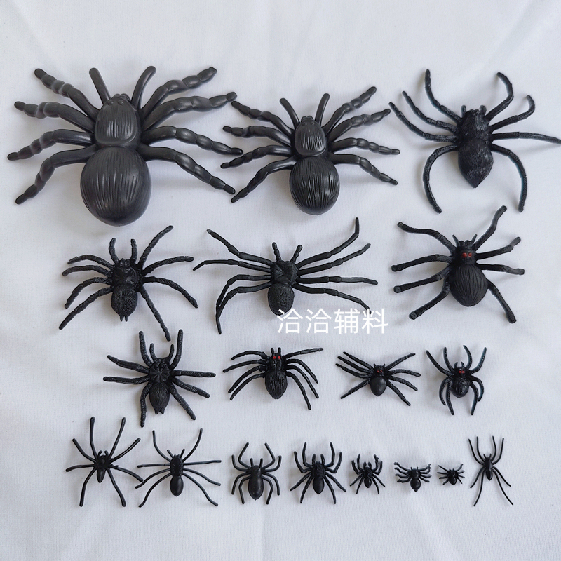 Various Artificial Spiders Halloween Decoration Toys Plastic Small Spiders Prank Big Spiders 1.5-15cm