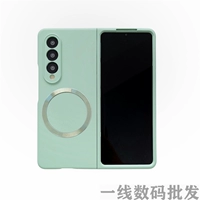 Светло-зеленый