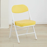 Толстый желтый детский стул