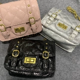 Модная сумка на одно плечо