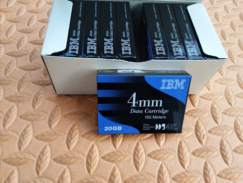 IBM DDS4 4mm tape DAT40 20GB DDS-4 95H4456 backup tape