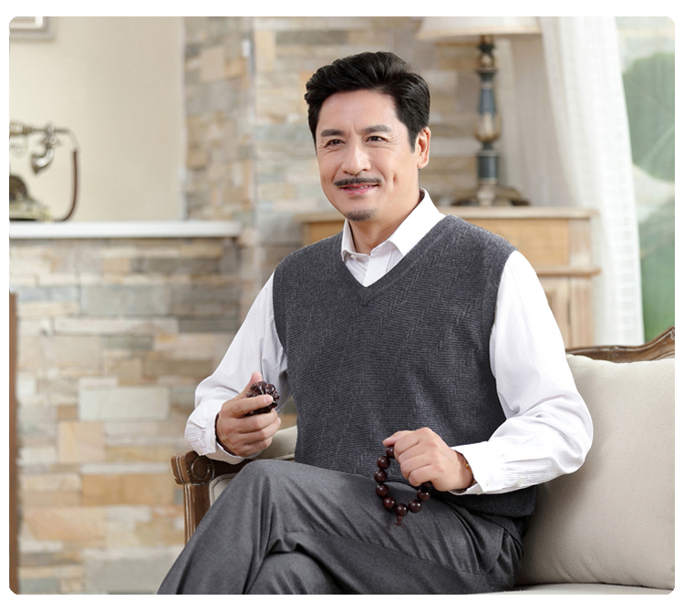 Áo thun nam cổ chữ V cổ áo len mùa xuân và mùa thu mỏng đan vest đồ vest nam
