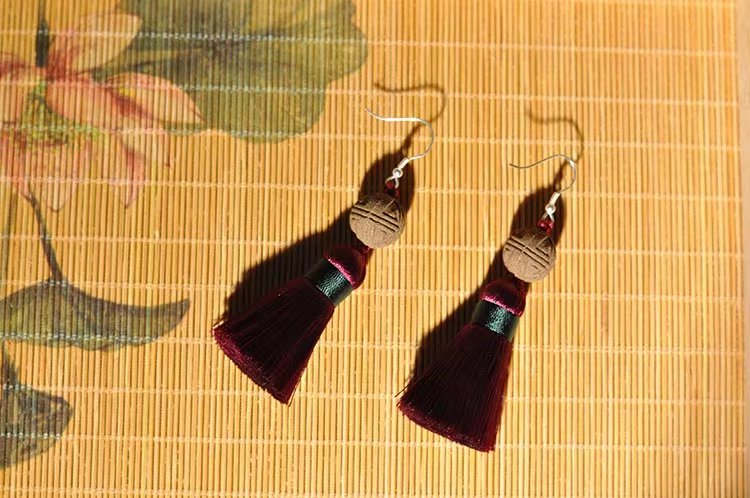 Luật pháp cổ xưa thơm sterling bạc tua bông tai hương thơm hạt hương thơm thuốc cổ phong cách han trang điểm với quần áo - Sản phẩm hương liệu