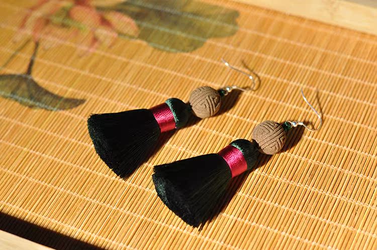 trầm cảnh Luật pháp cổ xưa thơm sterling bạc tua bông tai hương thơm hạt hương thơm thuốc cổ phong cách han trang điểm với quần áo - Sản phẩm hương liệu trầm hương cao cấp