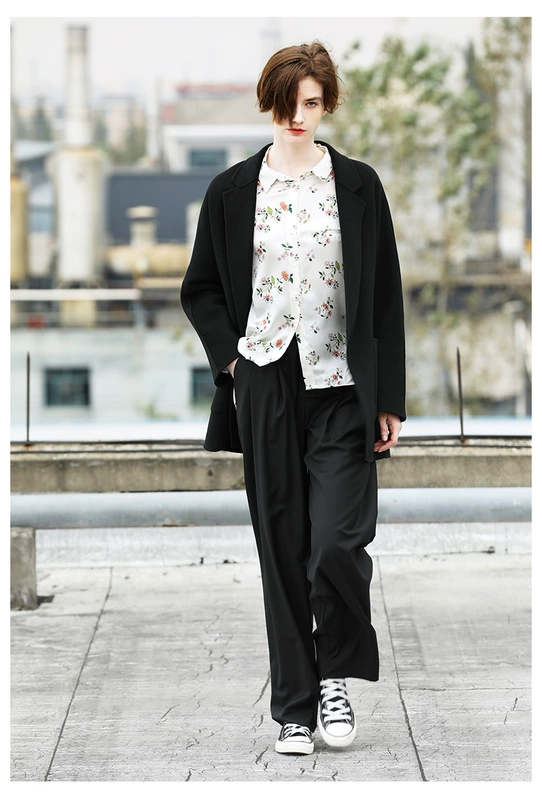 Phiên bản Hàn Quốc 2020 mùa xuân mới đơn giản áo khoác len hai mặt màu đen đơn giản phù hợp với phụ nữ cổ áo len thời trang phù hợp với áo khoác - Áo len lót đôi