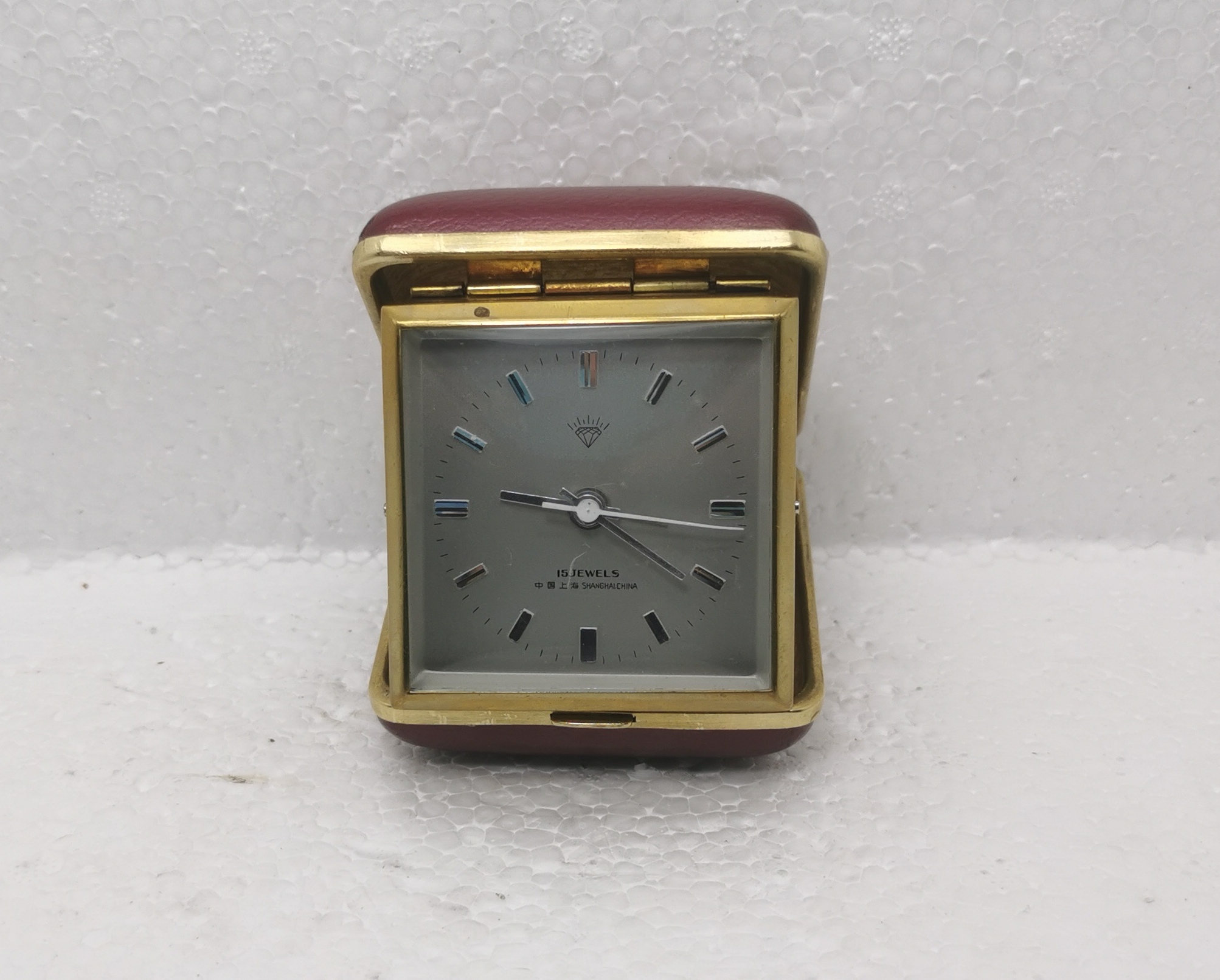 (Folding early Shanghai Diamond Brand 15 Diamond Travel Fine Horse Mechanical Alarm Clock) Walking time is good