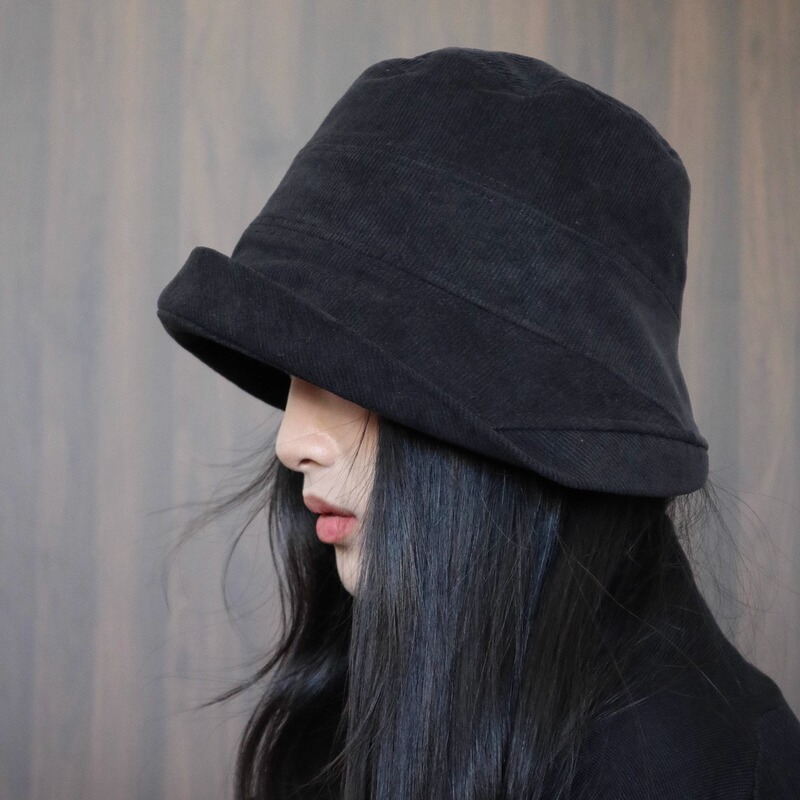 Black Warrior Style Fine Corduroy Fisherman Hat for Women, Autumn and Winter, Large Head Circumference, Makes Face Look Smaller, Plain Face-Covering Hat, Lampshade Hat Black Warrior Style Fine Corduroy Fisherman Hat for Women, Autumn and Winter, Large Head Circumference, Makes Face Look Smaller, Plain Face-Covering Hat, Lampshade Hat