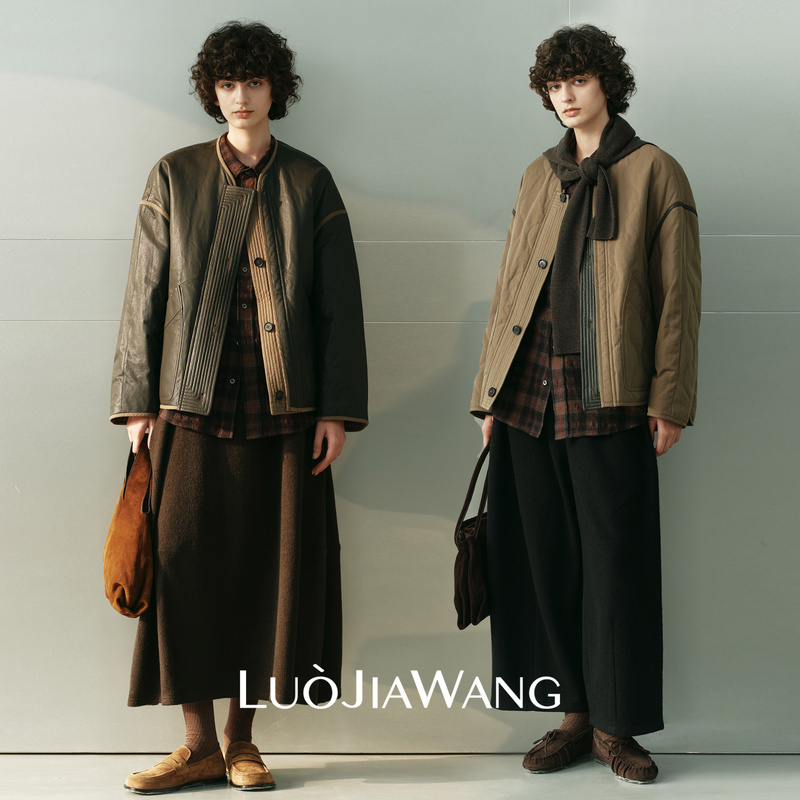 Reversible | Luojiawang | Sheepskin down Jacket for Women, Winter 2026 New Short Style, 95% White Goose down Jacket