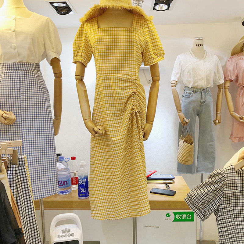 2021 summer new Korean version of plaid contrast color wild square collar temperament thin drawstring pleated waist dress female
