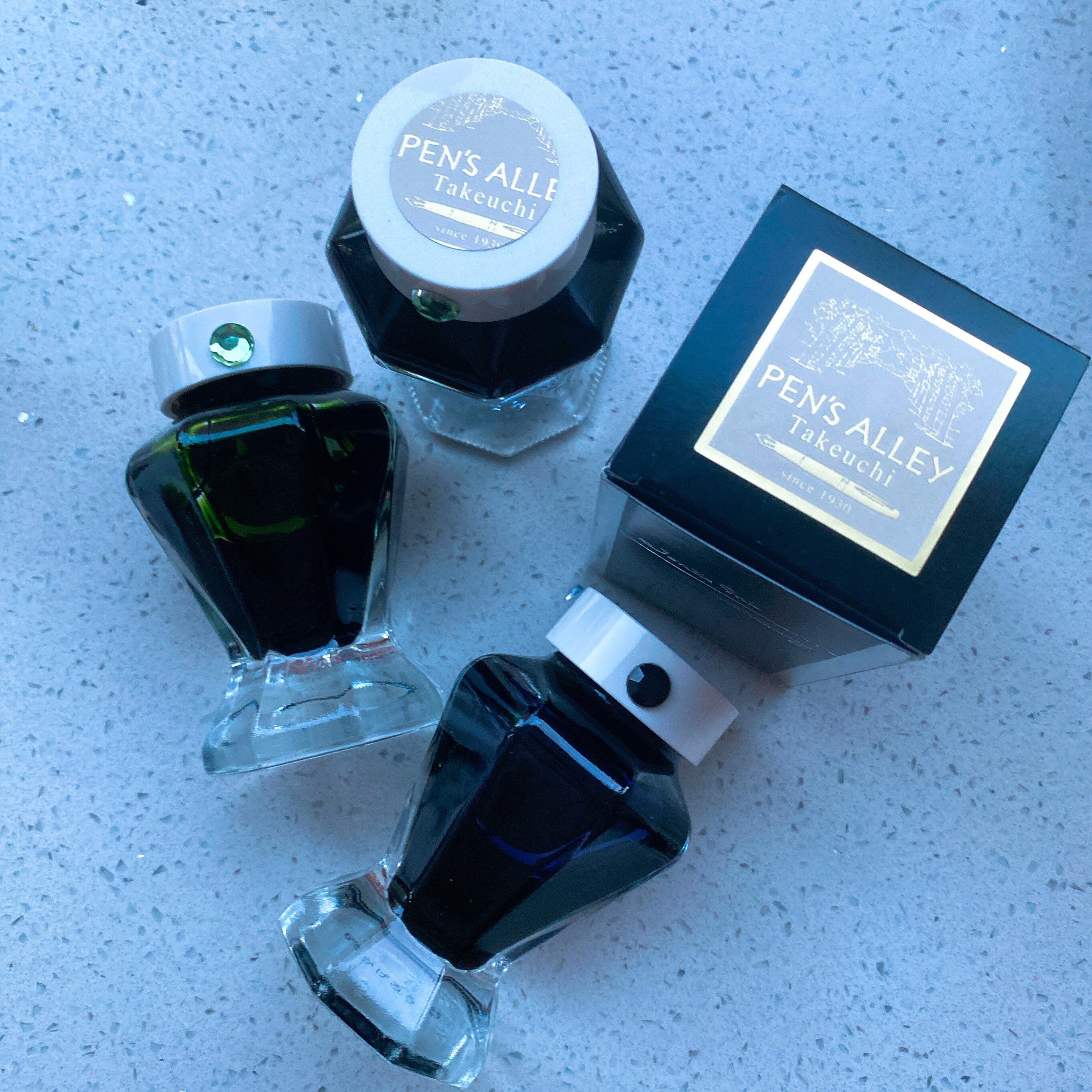 (Present. Goods) write Raku takeuchi limited ink dangerous color peach color sigh Yamazaki green green heart