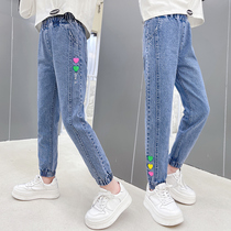 Girl Jeans Spring Autumn 2022 New Spring Dress Foreign Air Korean Version Girl Korean Version Outside Wearing Long Pants Children Pants