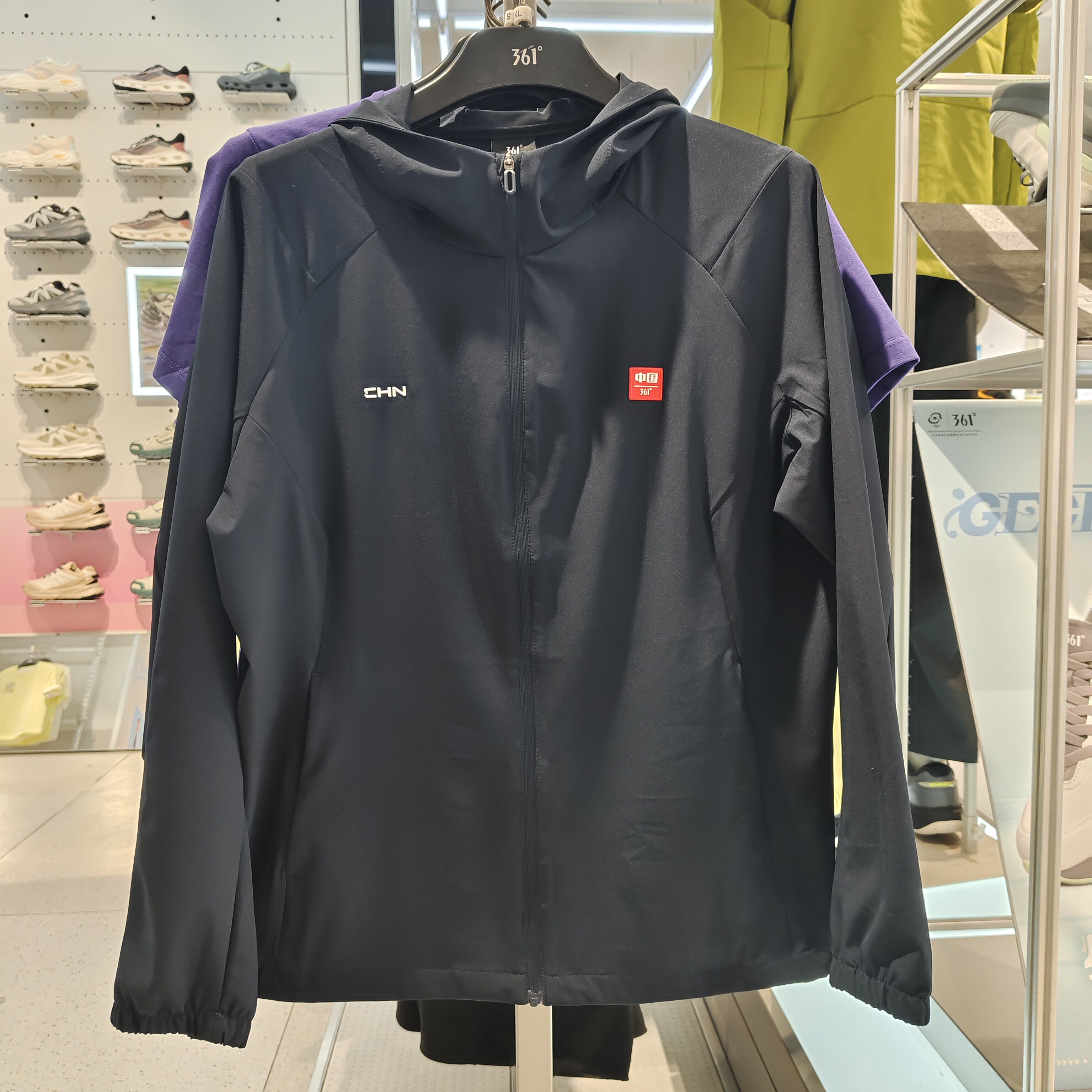 361°スポーツウィンドブレーカー 2026年夏新作 レディース レギュラーフィット 快適トップス 562624011