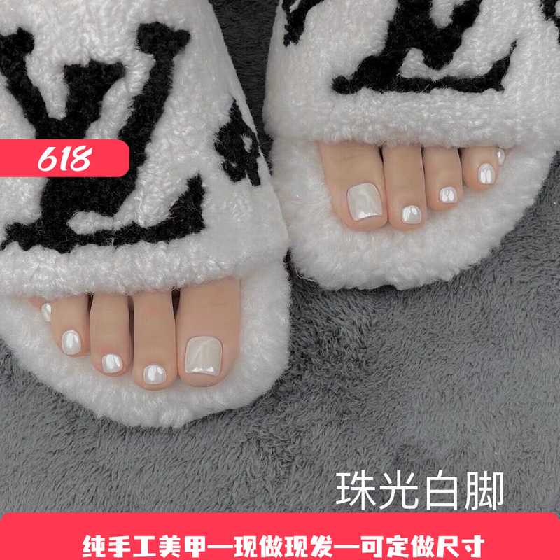 Internet-Famous Aurora Pearlescent White Toenails, Ready-To-Wear Handmade Toenails, Long-Lasting, Waterproof Nail Tips for Pregnant Women