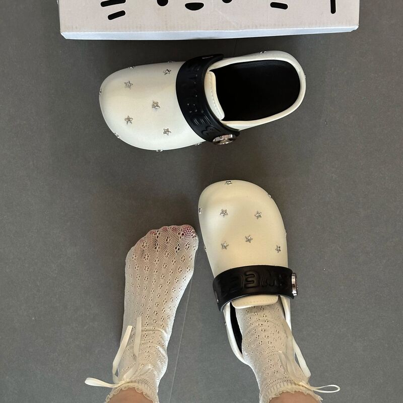 Fashionable Retro Star Studded Toe-Toe Slippers for Women 2026 New Thick-Soled Height-Increasing Non-Slip Outdoor Versatile Sandals