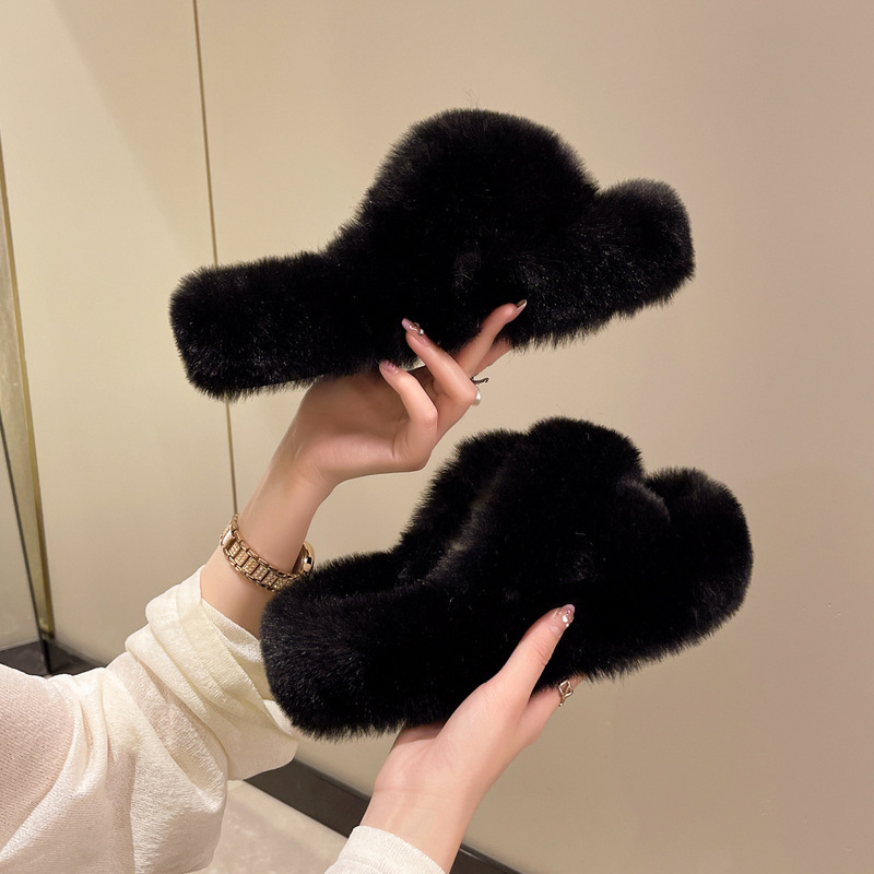 Furry Slippers for Women 2026 New Indoor Non-Slip Thick-Soled Warm Black Cotton Slippers for Women Winter Outdoor Wear