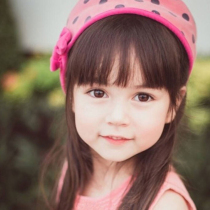 Cute baby Girada Moran poster mixed-race baby pictorial beautiful female baby poster pregnant stickers little girl beautiful