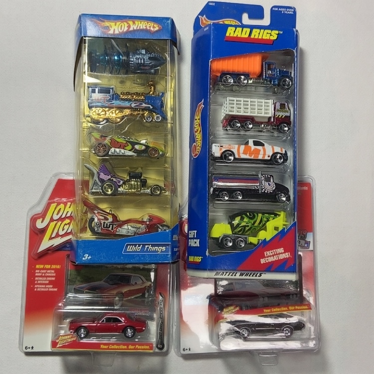 Johnny Hot Wheels 5-Pack 1/64 Alloy Model Big 46 Johnny Hot Wheels 5-Pack 1/64 Alloy Model Big 46