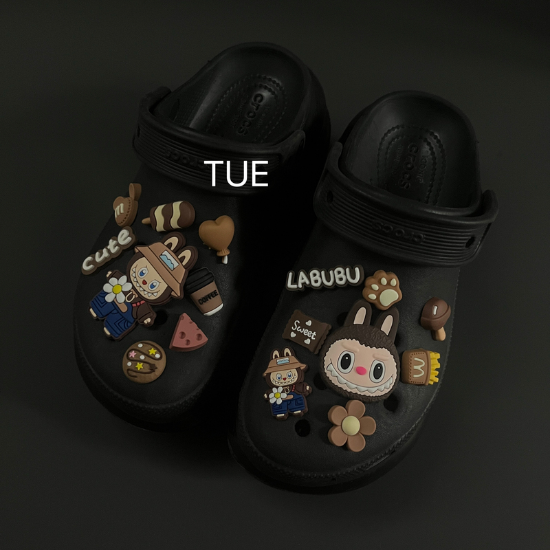 Tue Original Crocs Shoe Accessories Brown Labubu 2025 New Model Shoe Charms Compatible with Crocs Shoe Buckles