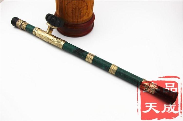 High-grade all-jade Xiuyu stone big cigarette gun old cigarette rod Silver-plated inlaid Malay jade cigarette rod Film and television props collection