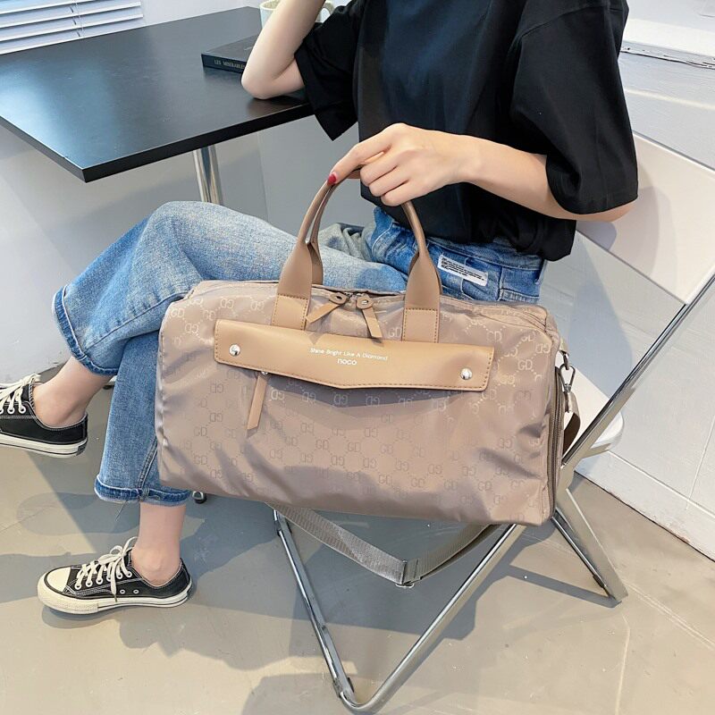 Japan Travel Bag Women 2021 New Large Capacity Short Trips Short Tours Short Tours Portable Sports Fitness Kits