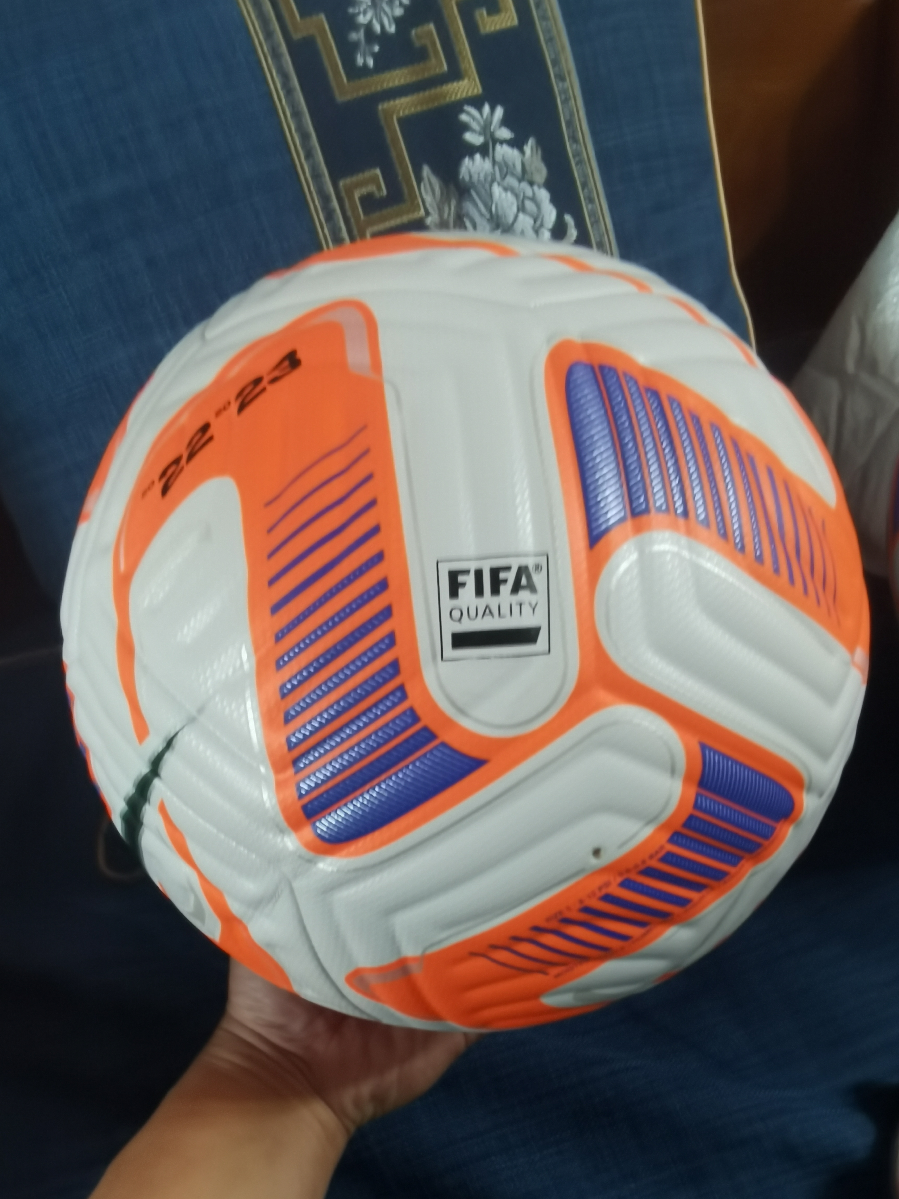 中国スーパーリーグとプレミアリーグの練習用ボールは非売品