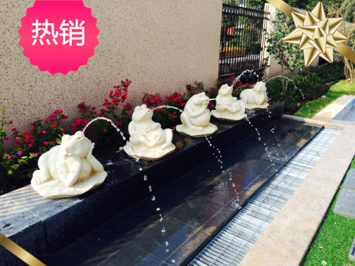 Sandstone sculpture Frog spray water landscape landscape spout round carving courtyard three-dimensional hand carved sand carving new products