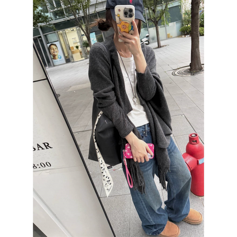 Yang Shishier 100% Sheep Wool~ Multi-Functional Scarf and Shawl! Tassel Cardigan! Relaxed and Casual Style Yang Shishier 100% Sheep Wool~ Multi-Functional Scarf and Shawl! Tassel Cardigan! Relaxed and Casual Style