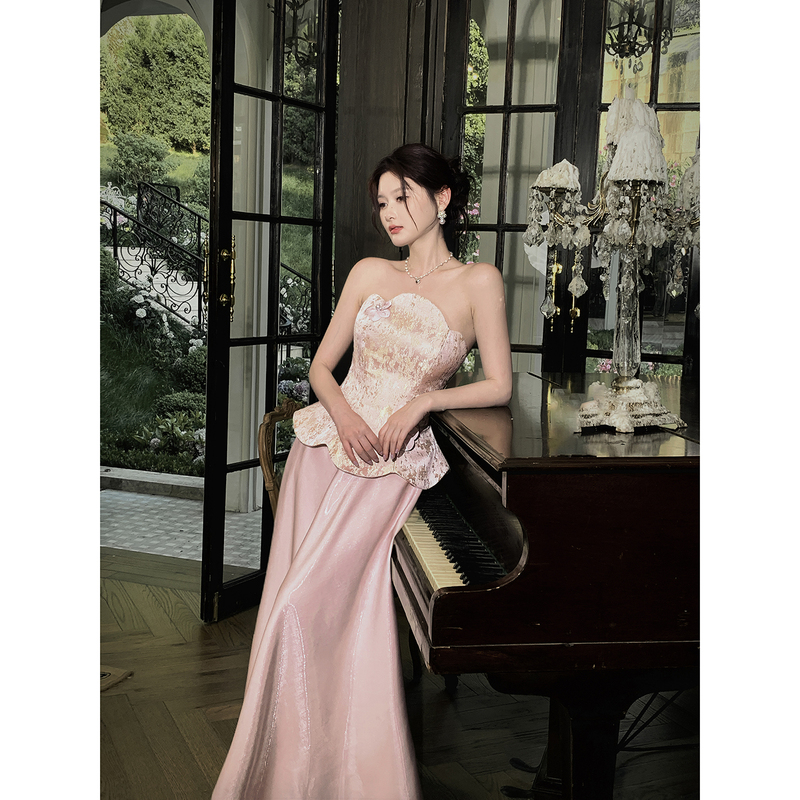 Gjfd【Xi Shi Pink and White】French-Style Pink Jacquard Tube Top Women's Autumn Satin Skirt Set