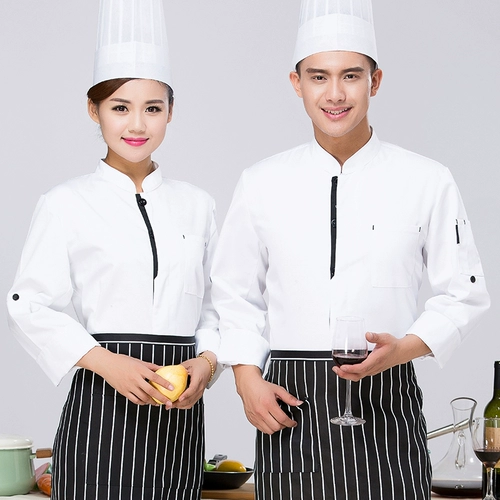 Отель с длинными рукавами.