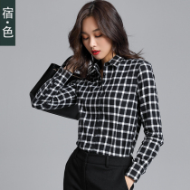 The color black and white classic plaid thick shirt womens autumn and winter thick polished shirt bottoming coat tide