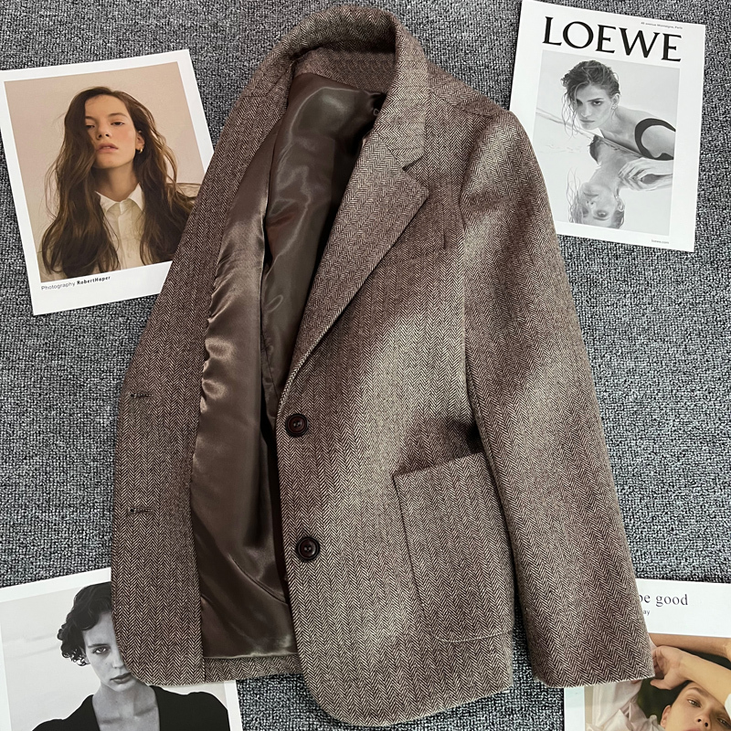 Brown Herringbone Blazer for Women, 2025 Winter, Petite Design, Fashionable and Versatile Woolen Blazer