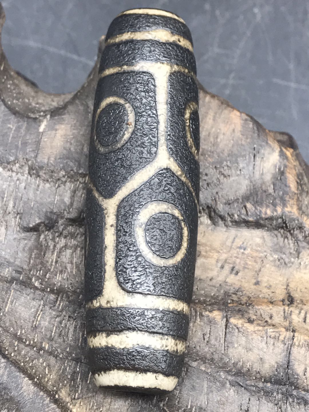 Jewel pendant Mizong Six Eyes Sky Beads Ancient Play Old Sky Pearl Overhang Beads Hide the ancient Pearl Beads Send certificate