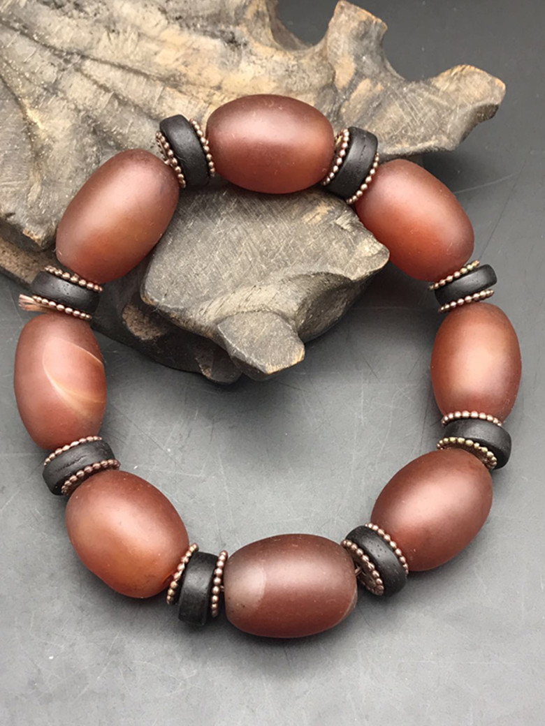 Baoshan Sub-Light Frosted Old Agate Hand Refining Old Pit Original Color China Red