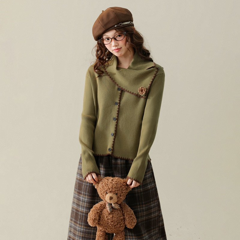 3inch Lotus [Autumn in the Forest] Retro Literary Style Green Knitted Cardigan for Women with Diagonal Collar and Button Design Sweater