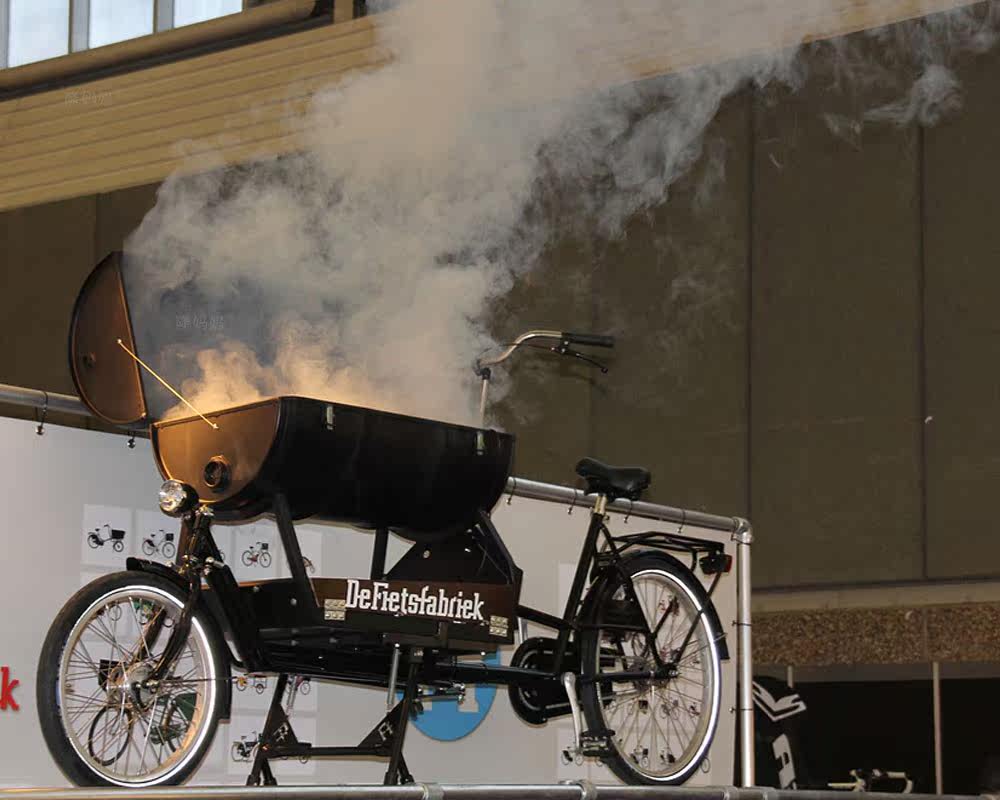 Outdoor creative barbecue dining car mobile snack car charcoal grilled food car iron art stall night market inverted tricycle