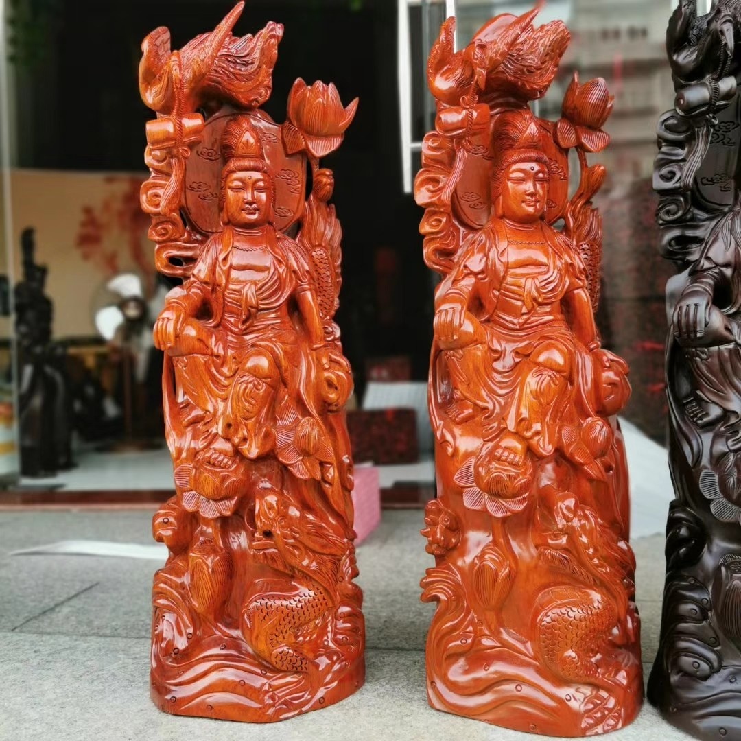 Wooden sculpture Guanyin Buddha at the mercy of a dragon and an Fengho flower at the Buddha's Bodhisattva-BodhisattBodhisattva Buddha's home Buddha's home Buddha