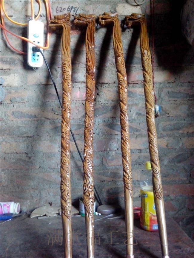 Green sandalwood carving crutches old solid wood mahogany crutches old people canes leading crutches for gifts with fragrance