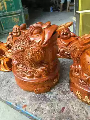 Huanghua Pear Wood Carving Golden Toad Ornaments