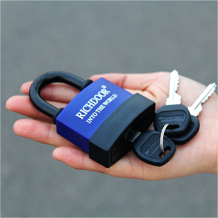 Rubber sheath outdoor waterproof padlock Door lock Horizontal unlock Warehouse lock Large key lock Anti-rust rain anti-theft anti-pry