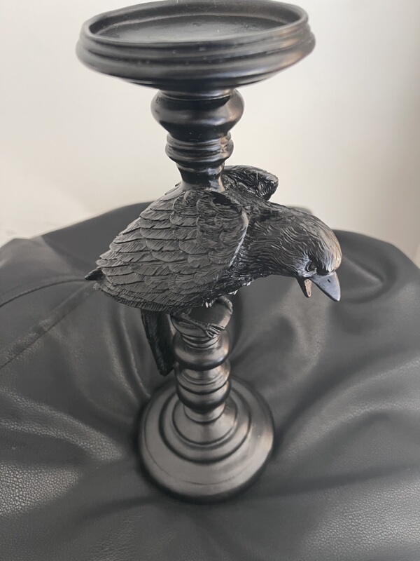 Vintage Gothic Dark Style Ornament Dark Crow Candlestick Halloween Gift Creative Secret Room Decoration Prop