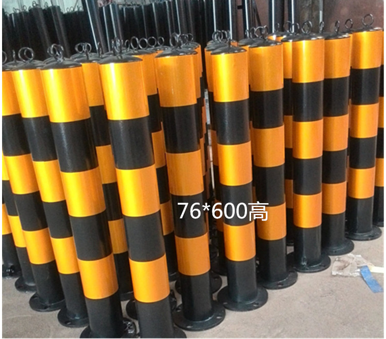 Reflective fixing road pile anticollision isolation column roadblock road galvanized steel tube warning column thickened column warning column