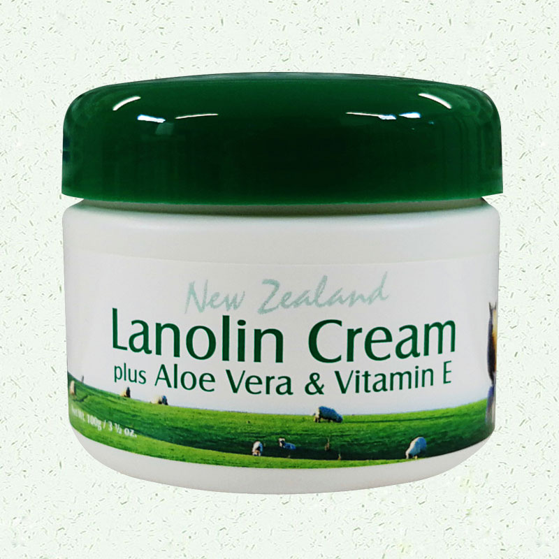 Lanolin Cream vitamin E sheep Cream (easy to leak carefully pat)