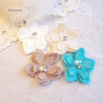 Autumn-winter cloth art 5-petal flower clothes decorated with patches white fur handmade stitch beads RMB10  ten Dot