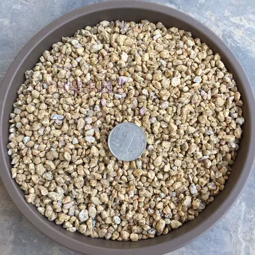 黄金软麦饭石 Сочная смешанная почва средняя регулирует уменьшение почвы, теплое и анти -коррупционное покрытие камень