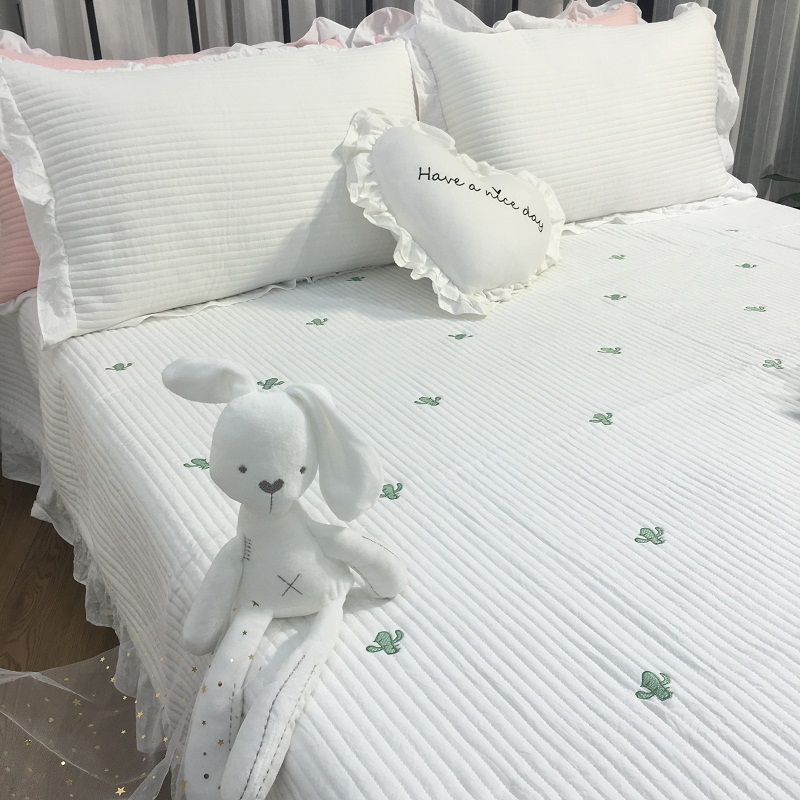 ins Han style lotus leaf side ladies bed skirt cotton mattress embroidered bed cover three sets of stars summer cool quilts by air conditioning
