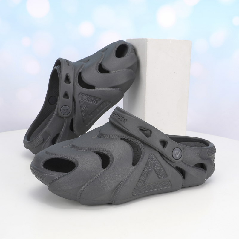 Peak Taiji Croc Shoes Kunpeng Summer New Men's Beach Non-Slip Sports Sandals Outdoor Soft Sole Slippers for Men Peak Taiji Croc Shoes Kunpeng Summer New Men's Beach Non-Slip Sports Sandals Outdoor Soft Sole Slippers for Men