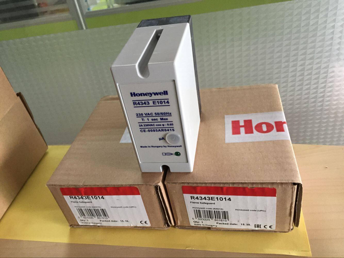 Honeywell controller R4343E1014