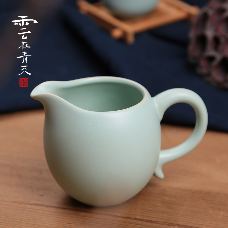 Your up open a piece of ice to crack large fair keller of tea and a cup of tea sea points kung fu tea set longquan celadon porcelain ceramics